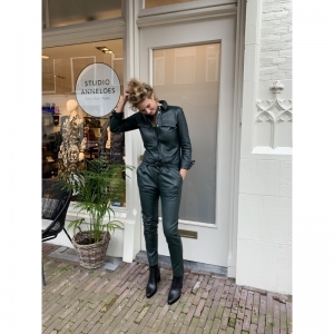 ESMEE ZWART
