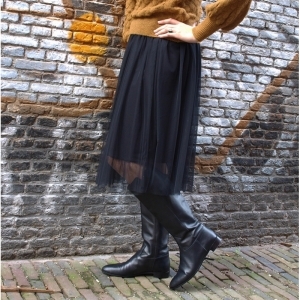 DANIELLE ZWART