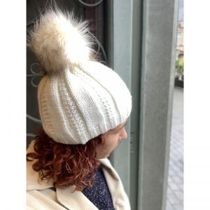 FLEECE POMPON WIT